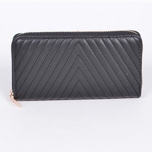 Elegant V shape quilted woman’s wallets